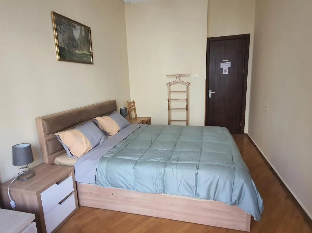 Guesthouse Hillside Tbilisi Casa de hóspedes